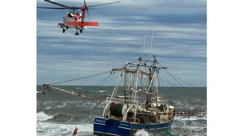 Video Fishing Trawler Grounded In Rough Seas In Obx Tuesday Morning