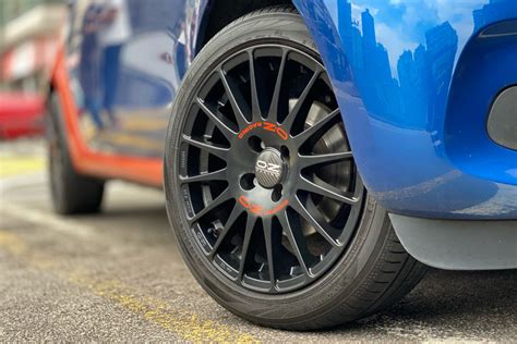 Smart forfour 16 17 OZ Racing Superturiso GT Wheels 國華膠輪 Kwok Wah