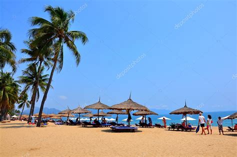 Nha Trang beach, Vietnam — Stock Photo © dinhhang #23560377