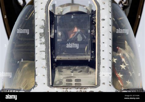 A 10 thunderbolt cockpit hi-res stock photography and images - Alamy