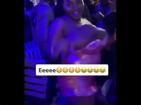 Big Boobs Pop Out In Club XVIDEOS