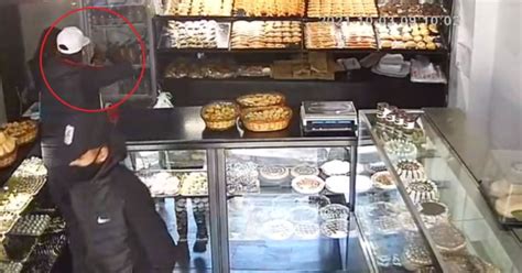 VIDEO Así fue el brutal robo armado en una panadería a metros de la