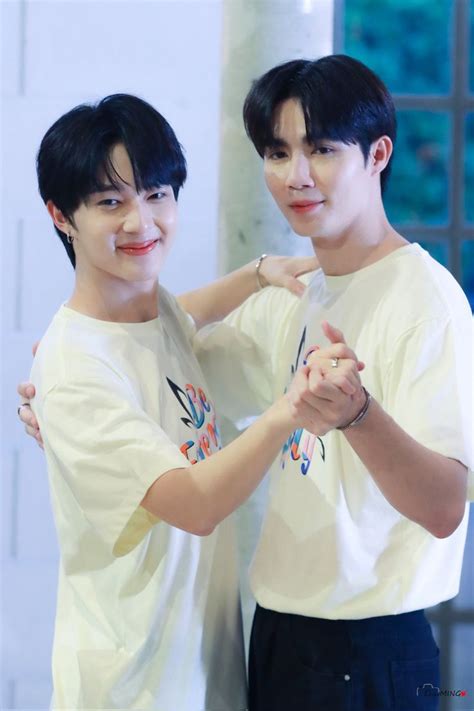 Pin On Zee Nunew Cutie Pie Cute Gay Zee News Singer