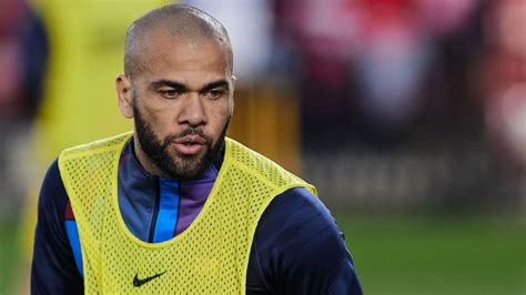 La Fiscalía pide nueve años de cárcel para Dani Alves por presunta