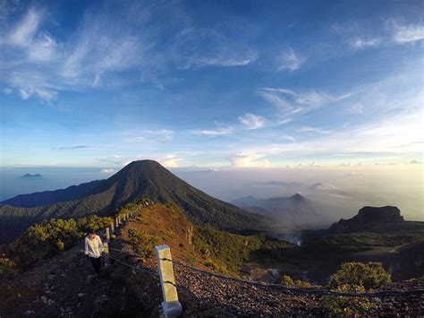 Sensasi Mendaki Gunung Gede Pangrango Via Cibodas Travel Journal