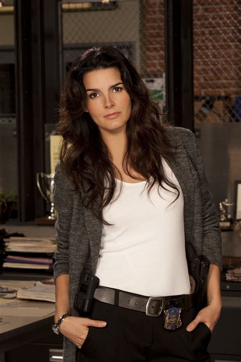 Angie in Rizzoli & Isles - Angie Harmon Photo (12618070) - Fanpop