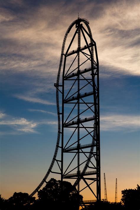 Top Thrill Dragster (Cedar Point) | Roller coaster park, Cedar point ...