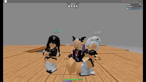 PLAYING ROBLOX WITH FRIENDS - YouTube