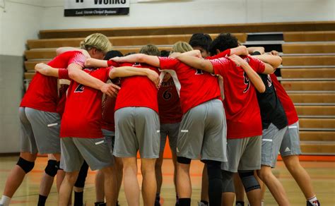 Bearcat Volleyball Beats Out Atascadero Greyhounds In 5th Set Crimson