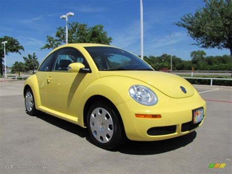 2010 Sunflower Yellow Volkswagen New Beetle 2 5 Coupe 47966133 Photo