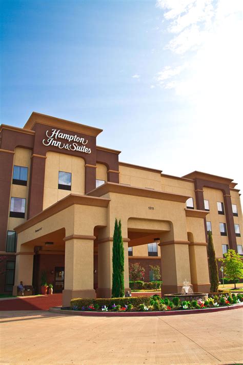 Hampton Inn & Suites Dallas-DeSoto, 1311 East Centre Park Boulevard ...