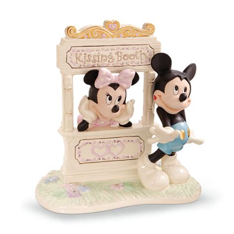 Fitzula S Gift Shop Lenox Disney Kisses For Mickey Figurine