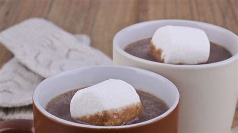 Cara Membuat Hot Chocolate Praktis Dengan Nutella Lifestyle Fimela