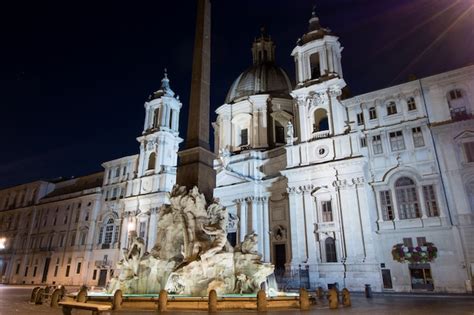 Premium Photo | Night view, piazza navona, rome. italy