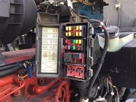 ⭐⭐⭐ Kenworth T660 Fuse Box Location Reference⭐⭐⭐