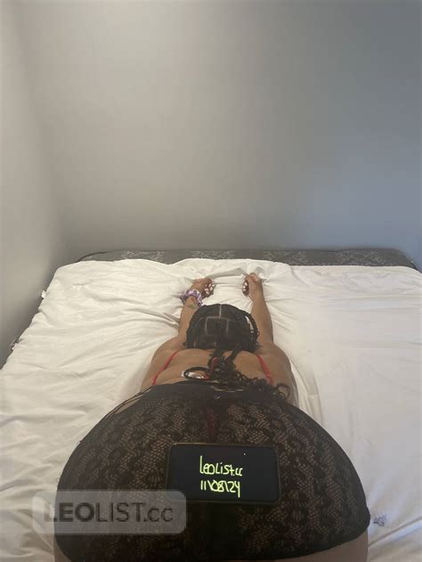 Sexy Latina Au Gros Cul Avec Un Pussy WET Brossard Greater