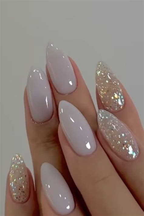 Glitter Winter White Nails Nail Colors Gel Nails Stylish Nails