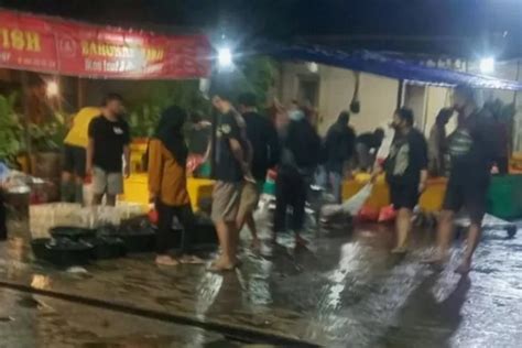 Diduga Beralih Fungsi Pasar Ikan Di Balekambang Disoal Suara Merdeka