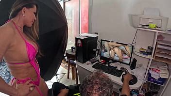 Cleo Cadillac en su primera visita a la mansión de Ted XVIDEOS