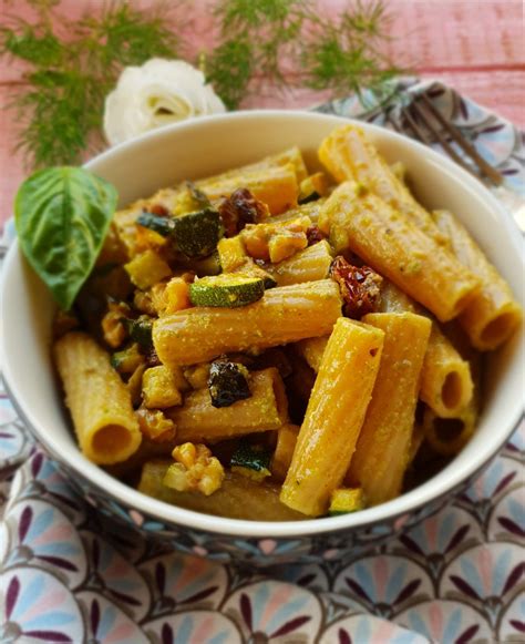 Pasta Armando Tortiglioni Al Pesto Di Zucchine Con Noci E