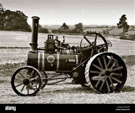 Steam Traction Engine Circa 1900 Stock Photo Alamy