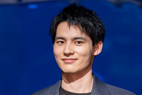 水上恒司、年上女性との交際を即認めた“実直さ”が称賛…『中学聖日記』と重ね合わせるファン多数 (2025年11月20日掲載) - ライブドアニュース