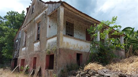 É de arrepiar nunca vi nada igual o quarto escuro dessa casa abandonada