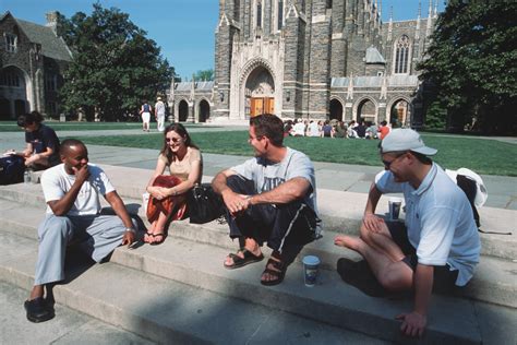 Confusing college financial-aid letters leave students, parents adrift