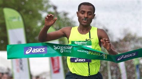 Kenenisa Bekele wins Berlin Marathon, just misses world mark | CBC Sports