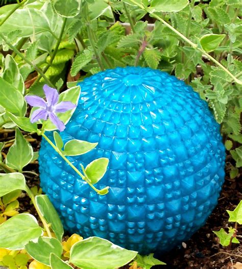 Make The Best of Things: DIY Garden Art SUPER EASY Glass Garden Balls