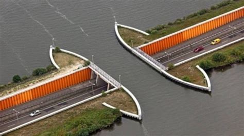 Pays Bas Son Aqueduc Sous Marin Est Une Petite Merveille D Architecture