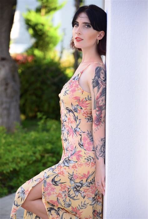 Hot Pics Lou Nesbit Lia Louise Pics Xhamster