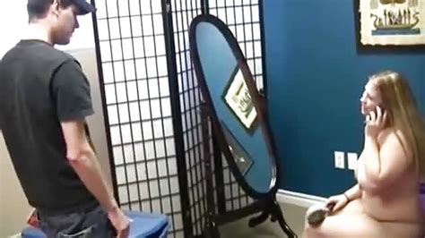 Una Rubia BBW Con Tetas Gordas Haciendo Una Paja Serviporno