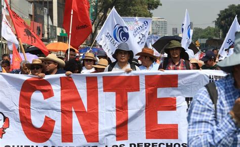 Docentes De La Cnte Marchan Por Justicia En Tuxtla Guti Rrez C Digo