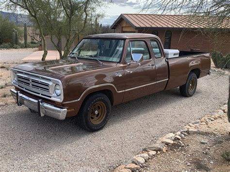 Restored 1973 Dodge D100 Club Cab Pickup With A 5 9 Liter V8