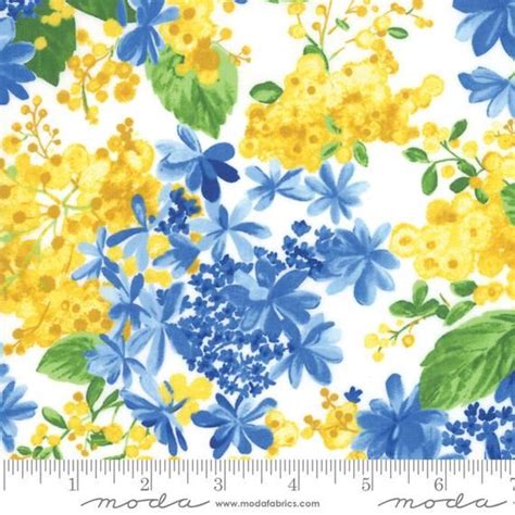 Moda Summer Breeze 2019 Quilt Fabric By The 1 2 Yard 33441 Etsy