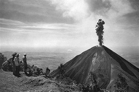 Subiendo Volcanes Volc N Izalco El Salvador Jordi Maqueda