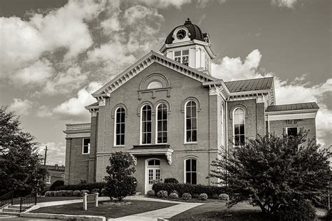 Historic Jackson County Courthouse Photograph by Mark Summerfield - Pixels