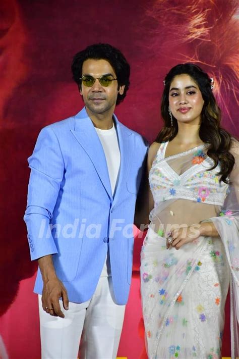 Rajkummar Rao And Janhvi Kapoor Snapped At The Song Launch Dekha Tenu