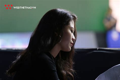 Chiêm ngưỡng dàn hot girl xuất hiện trên khán đài VBA 2020