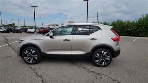 2024 Volvo XC40 B5 Plus Bright Theme OK Oklahoma City Norman Edmond