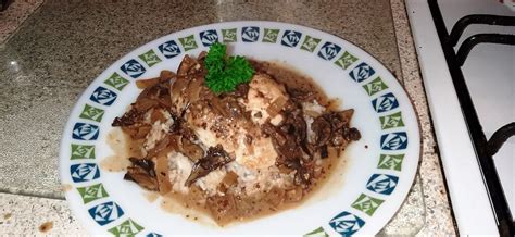 Lock Down Chicken In A Mushroom And White Wine Sauce Wheelie Good Meals