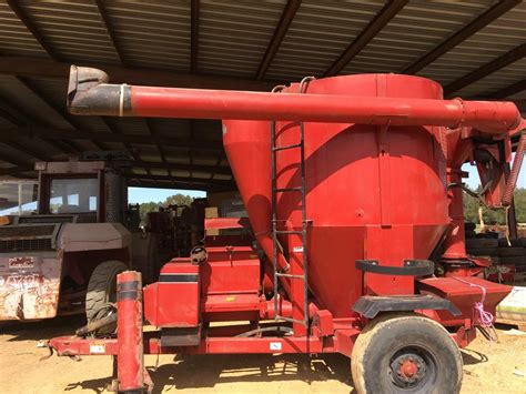 Grinder Mixers Case 1250 Don Allison Equipment Arley Alabama