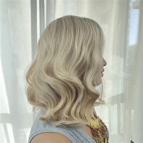 Wig Gwen Stacy Wig Blonde Ombre Wigs Cosplay Wig Short Wavy Wig Halloween Wig Costume Wig For