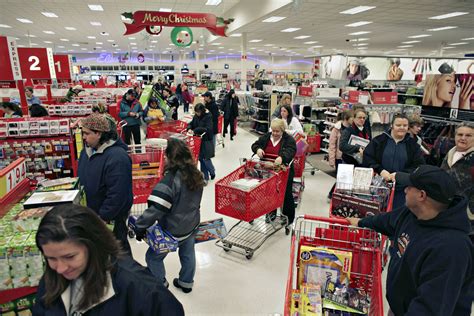 'You can't even control your lines,' Target shopper rages over self