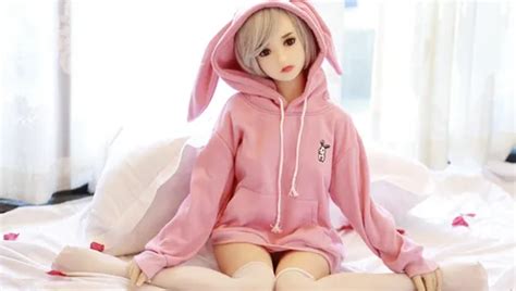 USED BBW SEX DOLL FOR SALE CHEAP 18 Pics XHamster