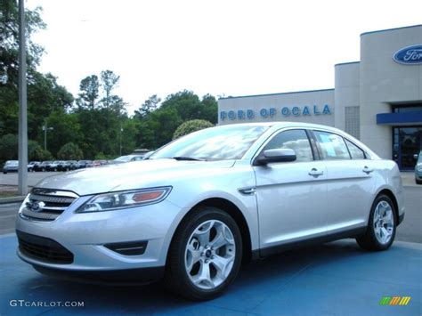 Ingot Silver Metallic Ford Taurus Sel Photo