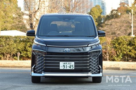 【2024年】トヨタ 新型ヴォクシーの価格や内装、納期まで最新情報をお届け｜新デザインはダサい？ 存在感と迫力あるミニバンだ｜infoseekニュース