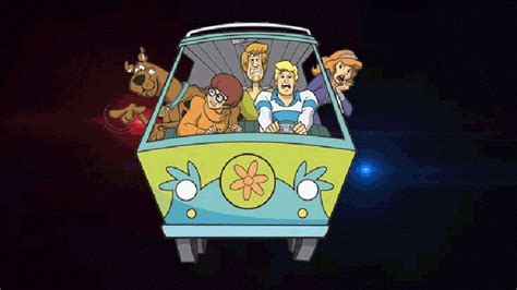 Scooby Doo Van Leads Cops On 100 MPH Chase, Driver Escapes