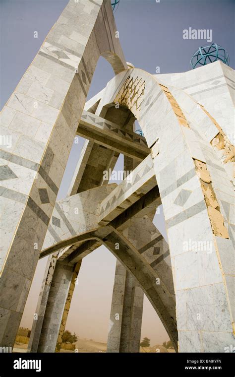 Mali Timbuktu Flamme De La Paix Monument Memorial To Commemorate The